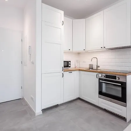 Chill Airport Апартаменты Варшава