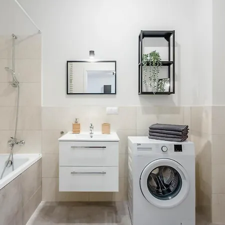 Chill Airport Апартаменты *